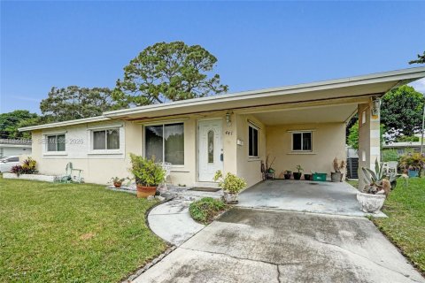 House in Lauderhill, Florida 3 bedrooms, 147.71 sq.m. № 2003181 - photo 30