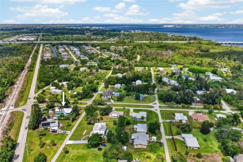 Купить виллу или дом в Пунта-Горда, Флорида 10 комнат, 114.08м2, № 2149023 - фото 26