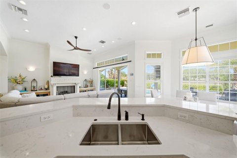 Casa en venta en Kissimmee, Florida, 5 dormitorios, 428.74 m2 № 2212838 - foto 22