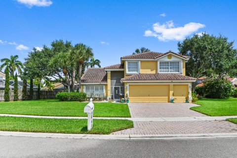 House in Lake Worth, Florida 4 bedrooms, 247.49 sq.m. № 2192390