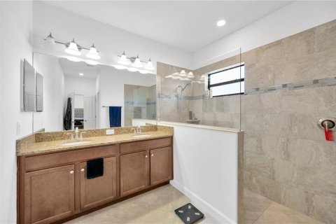 House in Riverview, Florida 4 bedrooms, 224.45 sq.m. № 1565510 - photo 7