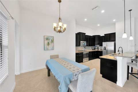 House in Riverview, Florida 4 bedrooms, 224.45 sq.m. № 1565510 - photo 2