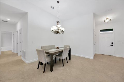 House in Riverview, Florida 4 bedrooms, 224.45 sq.m. № 1565510 - photo 27