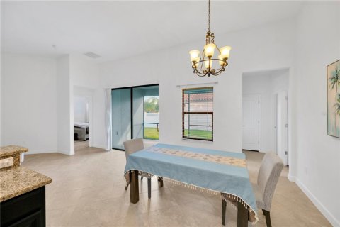 House in Riverview, Florida 4 bedrooms, 224.45 sq.m. № 1565510 - photo 3