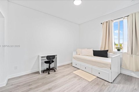 Villa ou maison à vendre à Cape Coral, Floride: 3 chambres, 141.86 m2 № 2040408 - photo 7