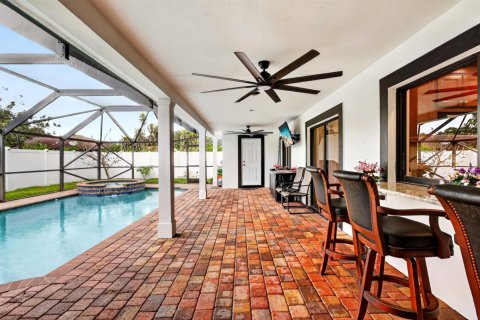 House in Haverhill, Florida 4 bedrooms, 189.8 sq.m. № 2245687 - photo 24