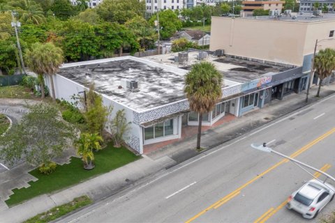 Propiedad comercial en venta en Fort Lauderdale, Florida № 1893225 - foto 10