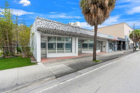 Propiedad comercial en venta en Fort Lauderdale, Florida № 1893225 - foto 1