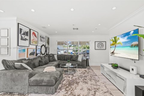 Casa en venta en Wilton Manors, Florida, 3 dormitorios, 162.58 m2 № 1989792 - foto 24