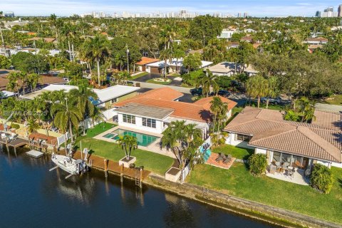 Casa en venta en Wilton Manors, Florida, 3 dormitorios, 162.58 m2 № 1989792 - foto 21