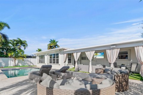 Villa ou maison à vendre à Wilton Manors, Floride: 3 chambres, 162.58 m2 № 1989792 - photo 9