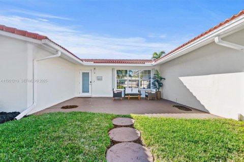 Casa en venta en Wilton Manors, Florida, 3 dormitorios, 162.58 m2 № 1989792 - foto 19