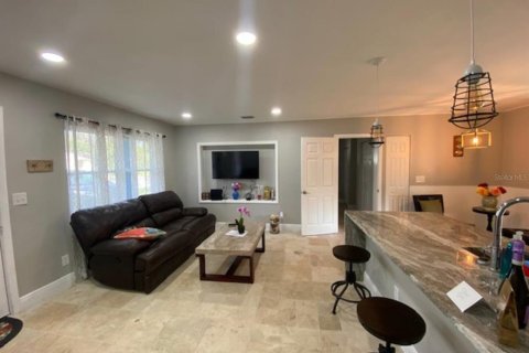 Casa en alquiler en Palm Harbor, Florida, 3 dormitorios, 130.81 m2 № 1869365 - foto 3