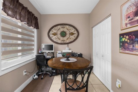 Villa ou maison à vendre à Homestead, Floride: 4 chambres, 181.44 m2 № 2008480 - photo 16