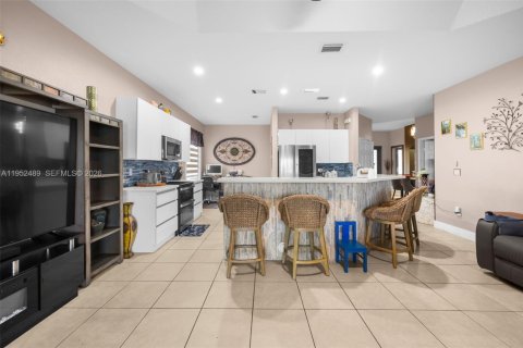 Villa ou maison à vendre à Homestead, Floride: 4 chambres, 181.44 m2 № 2008480 - photo 19