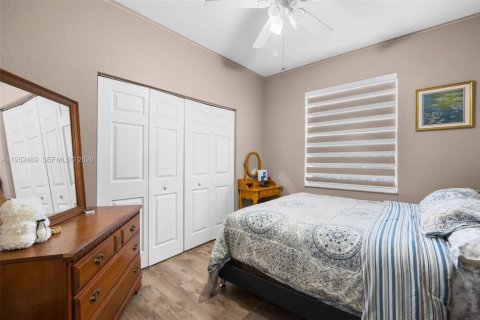 Villa ou maison à vendre à Homestead, Floride: 4 chambres, 181.44 m2 № 2008480 - photo 25