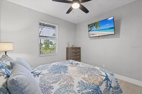 Villa ou maison à vendre à Cape Coral, Floride: 3 chambres, 153.94 m2 № 2430442 - photo 27