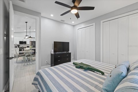 Villa ou maison à vendre à Cape Coral, Floride: 3 chambres, 153.94 m2 № 2430442 - photo 29