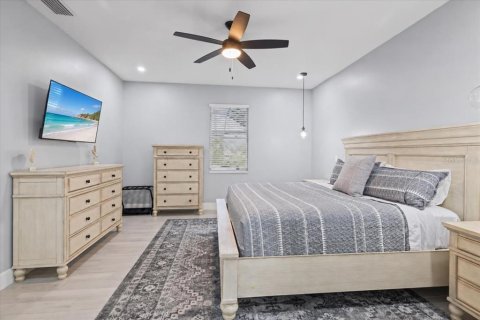 Villa ou maison à vendre à Cape Coral, Floride: 3 chambres, 153.94 m2 № 2430442 - photo 19
