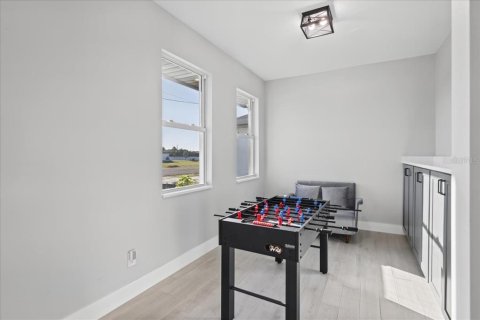 Villa ou maison à vendre à Cape Coral, Floride: 3 chambres, 153.94 m2 № 2430442 - photo 17
