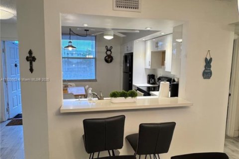 Condominio en venta en Sunrise, Florida, 2 dormitorios, 88.26 m2 № 1937853 - foto 7