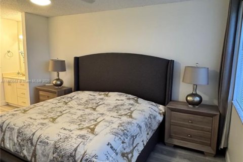 Condominio en venta en Sunrise, Florida, 2 dormitorios, 88.26 m2 № 1937853 - foto 17
