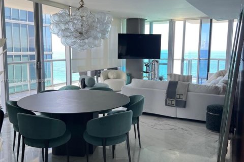 Condo in Sunny Isles Beach, Florida, 3 bedrooms  № 2014058 - photo 6
