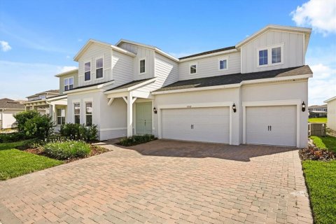 House in Orlando, Florida 6 bedrooms, 404.59 sq.m. № 2166364
