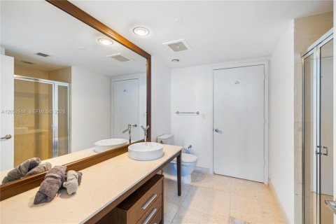 Condo in Miami, Florida, 3 bedrooms № 2180344 - photo 20