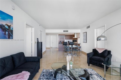 Condo in Miami, Florida, 3 bedrooms № 2180344 - photo 13