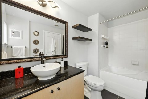 Купить кондоминиум в Киссимми, Флорида 4 комнаты, 79.43м2, № 1907651 - фото 17
