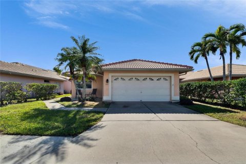 Villa ou maison à vendre à Bradenton, Floride: 3 chambres, 167.69 m2 № 1807328 - photo 3