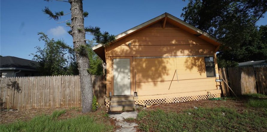 Villa ou maison à Saint Petersburg, Floride 3 chambres, 161.56 m2 № 2351894