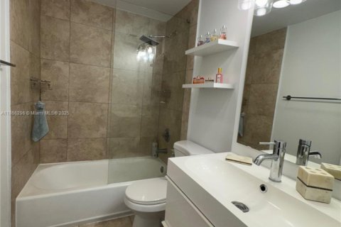 Condominio en venta en North Bay Village, Florida, 1 dormitorio, 76.64 m2 № 1895347 - foto 25