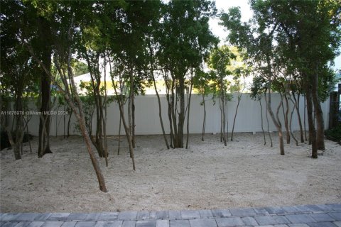 House in Key Largo, Florida 5 bedrooms № 1400240 - photo 6
