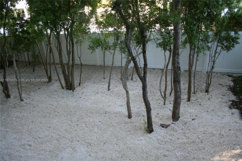 House in Key Largo, Florida 5 bedrooms № 1400240 - photo 7