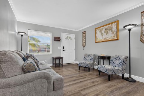 Villa ou maison à vendre à Tampa, Floride: 4 chambres, 133.31 m2 № 2197700 - photo 5