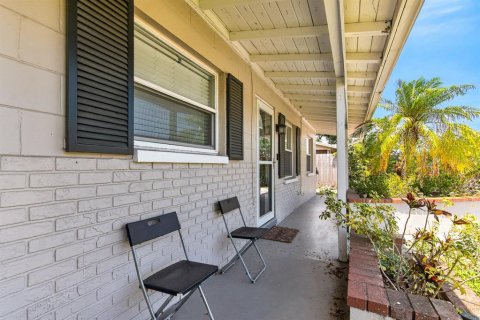 Villa ou maison à vendre à Tampa, Floride: 4 chambres, 133.31 m2 № 2197700 - photo 3