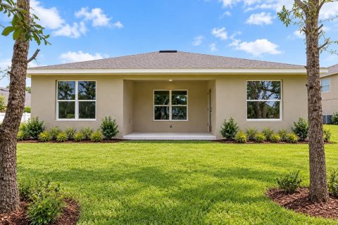 House in Poinciana, Florida 3 bedrooms, 140.47 sq.m. № 2275632 - photo 12