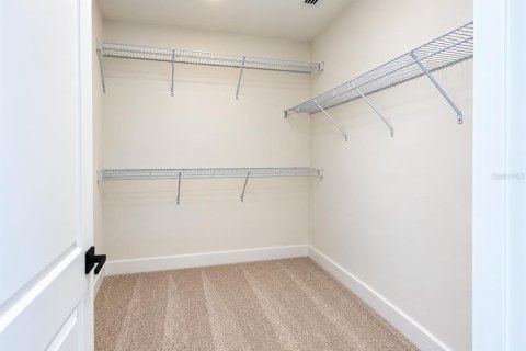 House in Poinciana, Florida 3 bedrooms, 140.47 sq.m. № 2275632 - photo 11