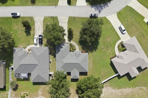 House in Clermont, Florida 3 bedrooms, 161.84 sq.m. № 2197068 - photo 27