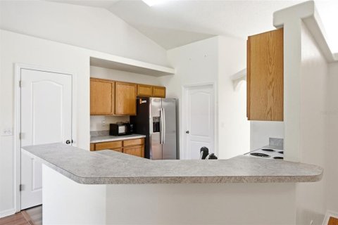 House in Clermont, Florida 3 bedrooms, 161.84 sq.m. № 2197068 - photo 8