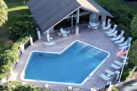 Condo in Hobe Sound, Florida, 2 bedrooms  № 2082022 - photo 21