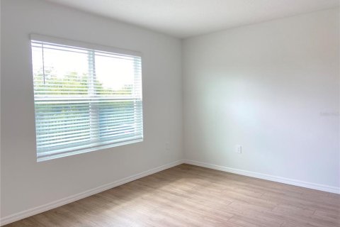 House in Wesley Chapel, Florida 3 bedrooms, 144.93 sq.m. № 2378991 - photo 14