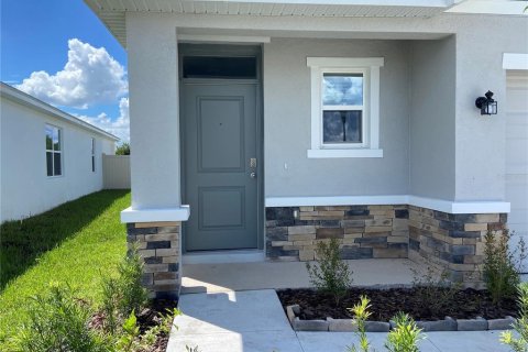 House in Wesley Chapel, Florida 3 bedrooms, 144.93 sq.m. № 2378991 - photo 4