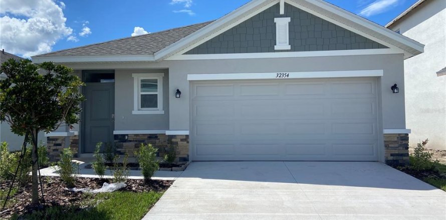House in Wesley Chapel, Florida 3 bedrooms, 144.93 sq.m. № 2378991