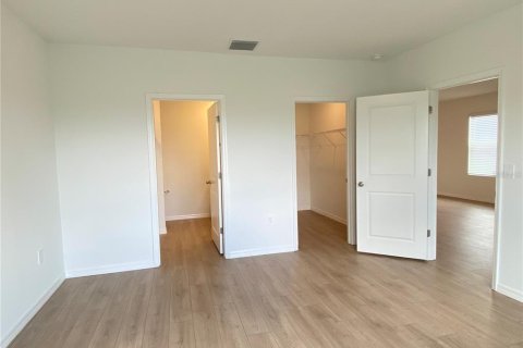 House in Wesley Chapel, Florida 3 bedrooms, 144.93 sq.m. № 2378991 - photo 15