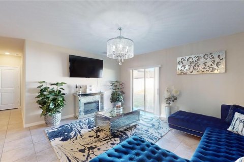 House in Wimauma, Florida 6 bedrooms, 242.85 sq.m. № 1555277 - photo 9