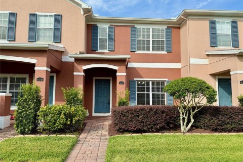 Townhouse in Orlando, Florida 2 bedrooms, 126.35 sq.m. № 1912872 - photo 1