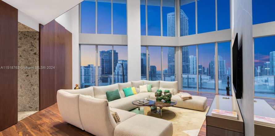 Condo à Miami, Floride, 5 chambres № 1811217